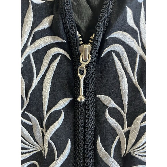 Spenser Jeremy Vest Embroidered Black Silk Silver Vest Size Large silk - Picture 7 of 8